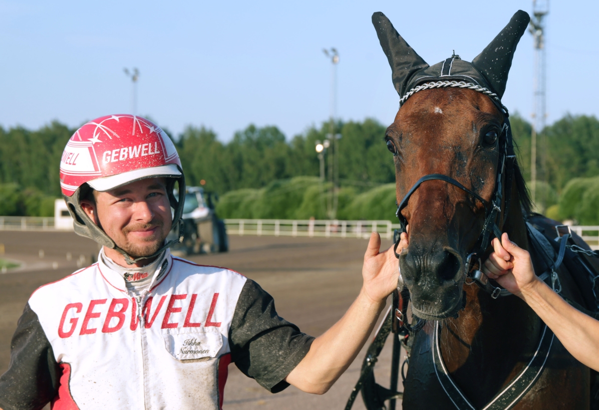 Nurmonen ja Tuokko suuntaavat Ruotsiin suurella joukkueella – ”Kaikista hevosista odotetaan vähän”