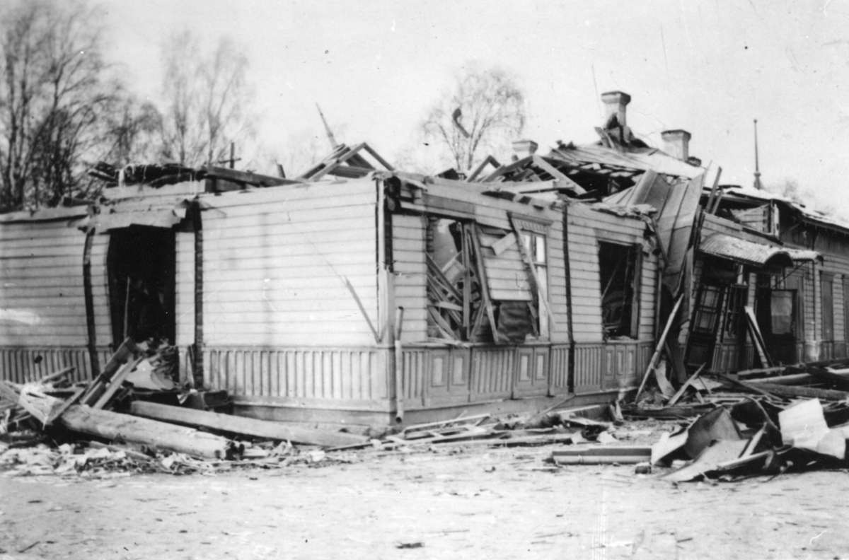 Asemarakennukset kärsivät isojakin vahinkoja. 