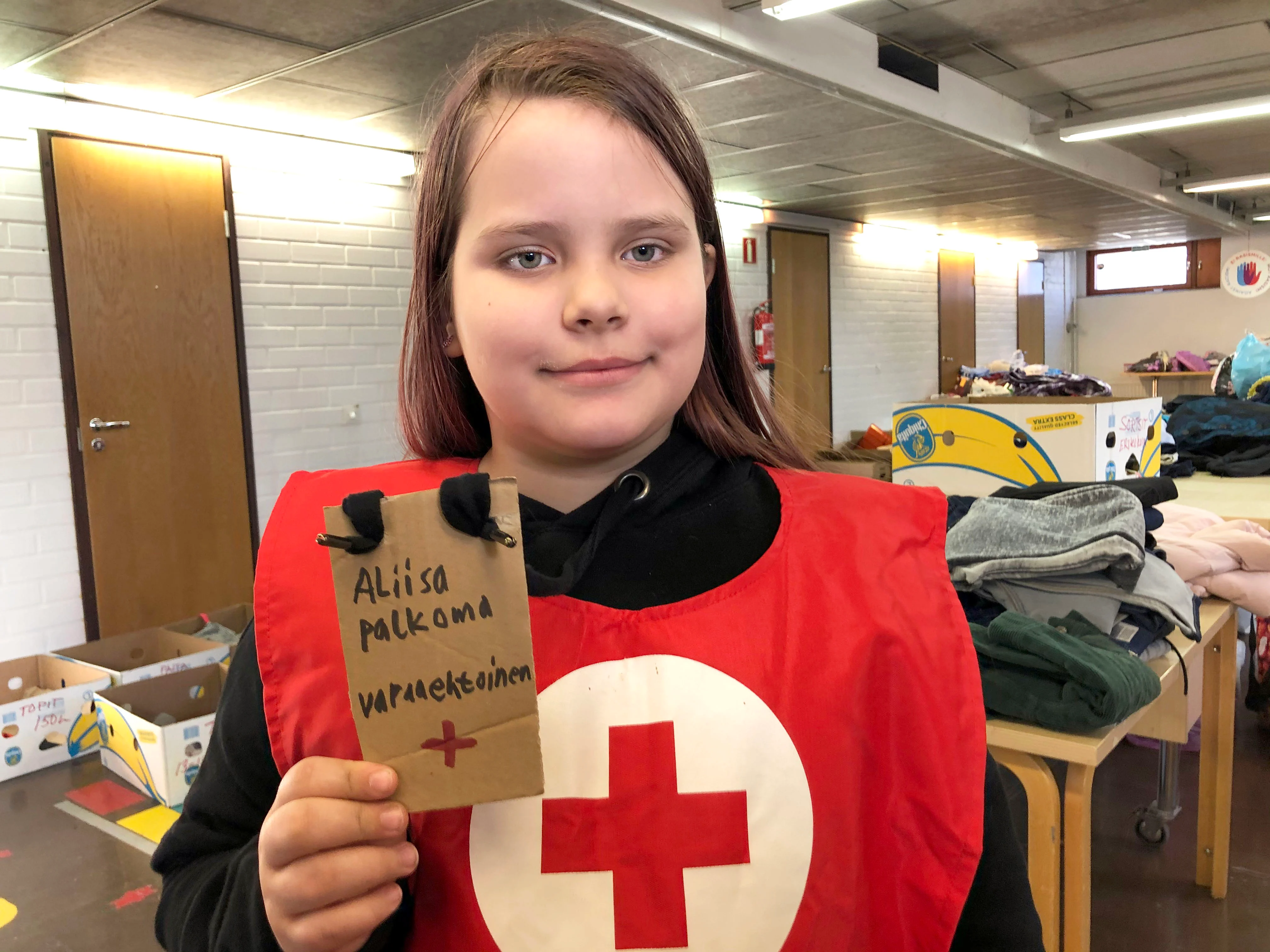 Yhdeksän vuoden ikäinen Aliisa Palkomaa oli kuvausillan nuorin vapaaehtoinen.
