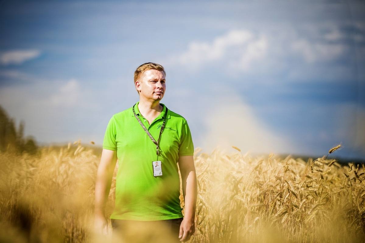 ProAgria Etelä-Pohjanmaan kasvintuotannon toimialapäällikkö Juha-Matti Toppari on itsekin viljelijä.