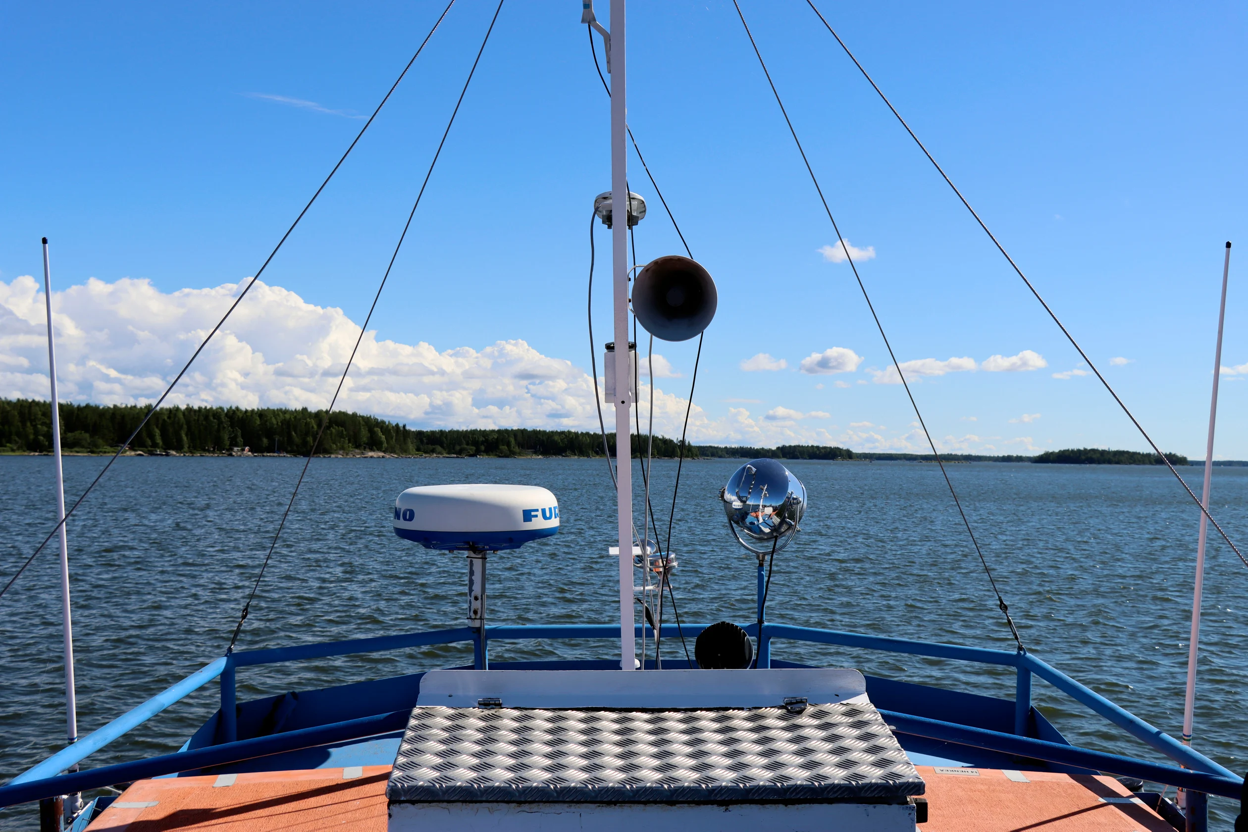 M/s Tiira rakennettiin alunperin kalastustroolariksi, mutta se ei ole kuitenkaan ikinä ollut kalastuskäytössä.