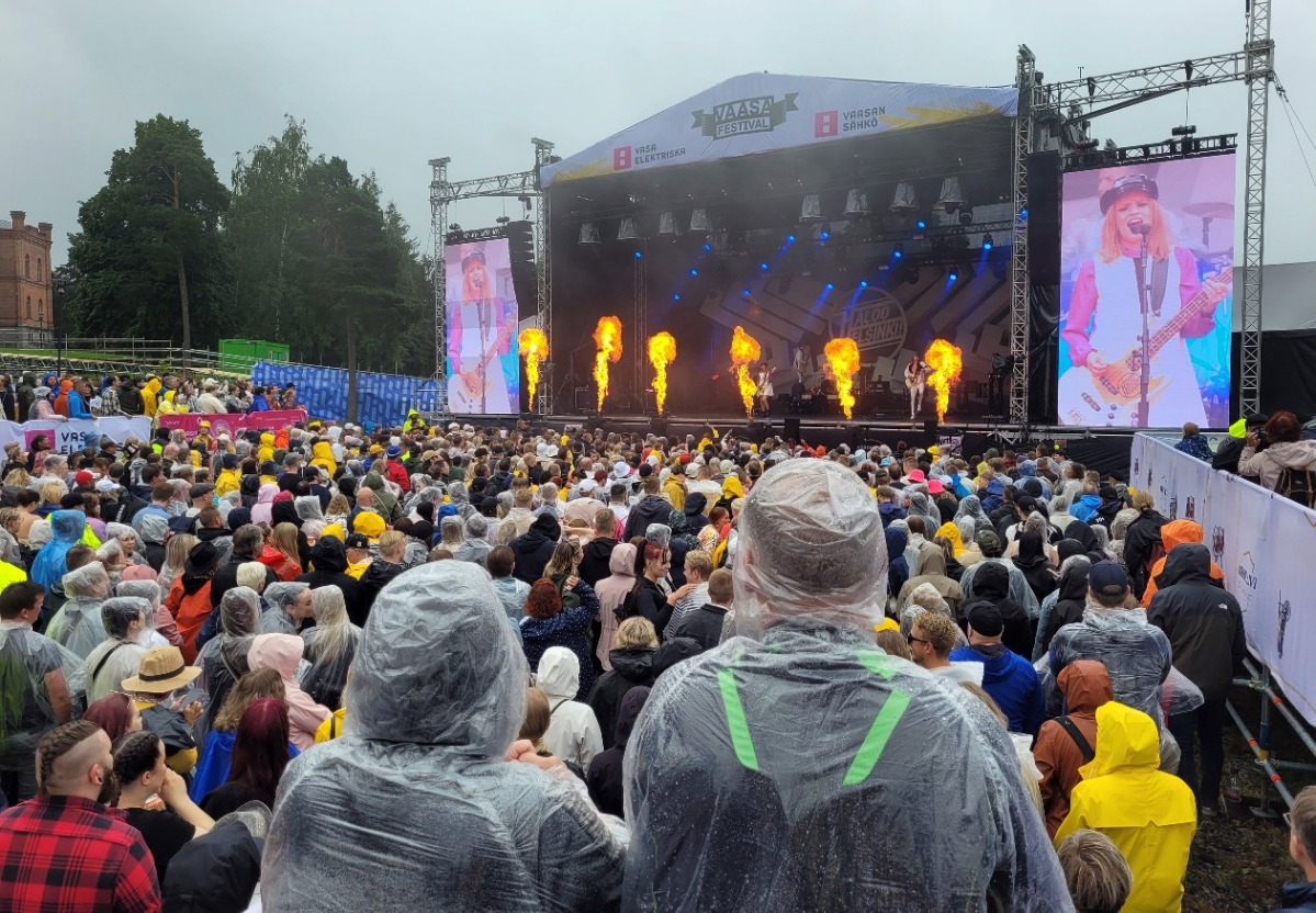 Vaasa Festival keskeytettiin – Lauantai-illan neljä viimeistä keikkaa peruttiin: "Tapahtumalla on vakuutus tällaisia tilanteita varten"