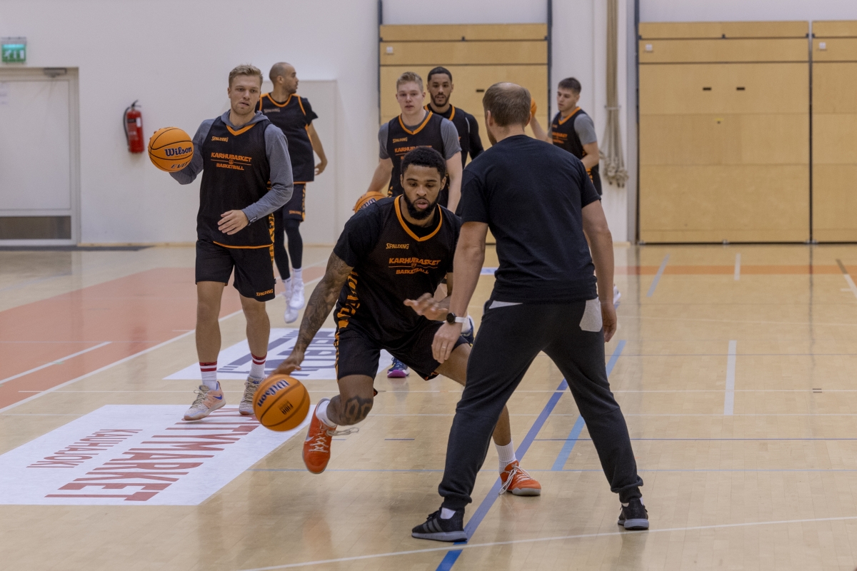 Karhu Basket matkaa Espanjan Malagaan – Mestarien liigan lohkovaihe siintää enää kahden voiton päässä