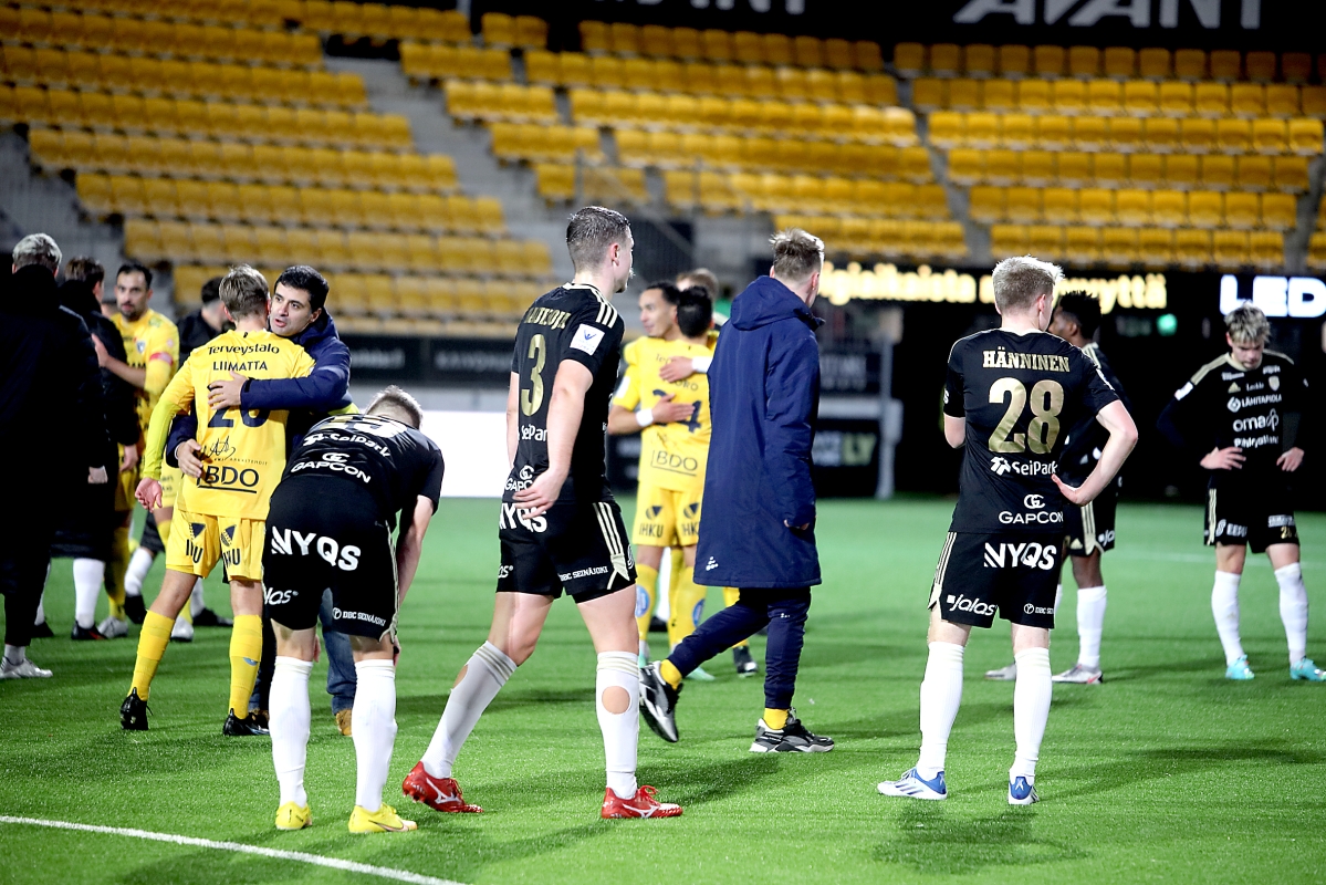 SJK:n viime kausi päättyi tappioon AC Oulua vastaan, mutta viime lauantaina SJK oli vahvempi maalein 3–0. Arkistokuva.