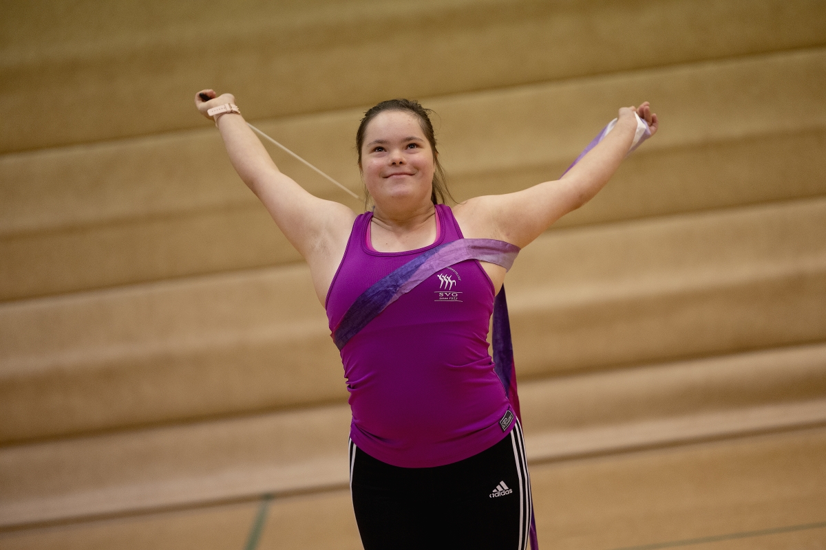 Veera Luhtanen, 17, edustaa Suomea ensi kesänä Berliinissä – Paraurheilun taso nousee Suomessa koko ajan