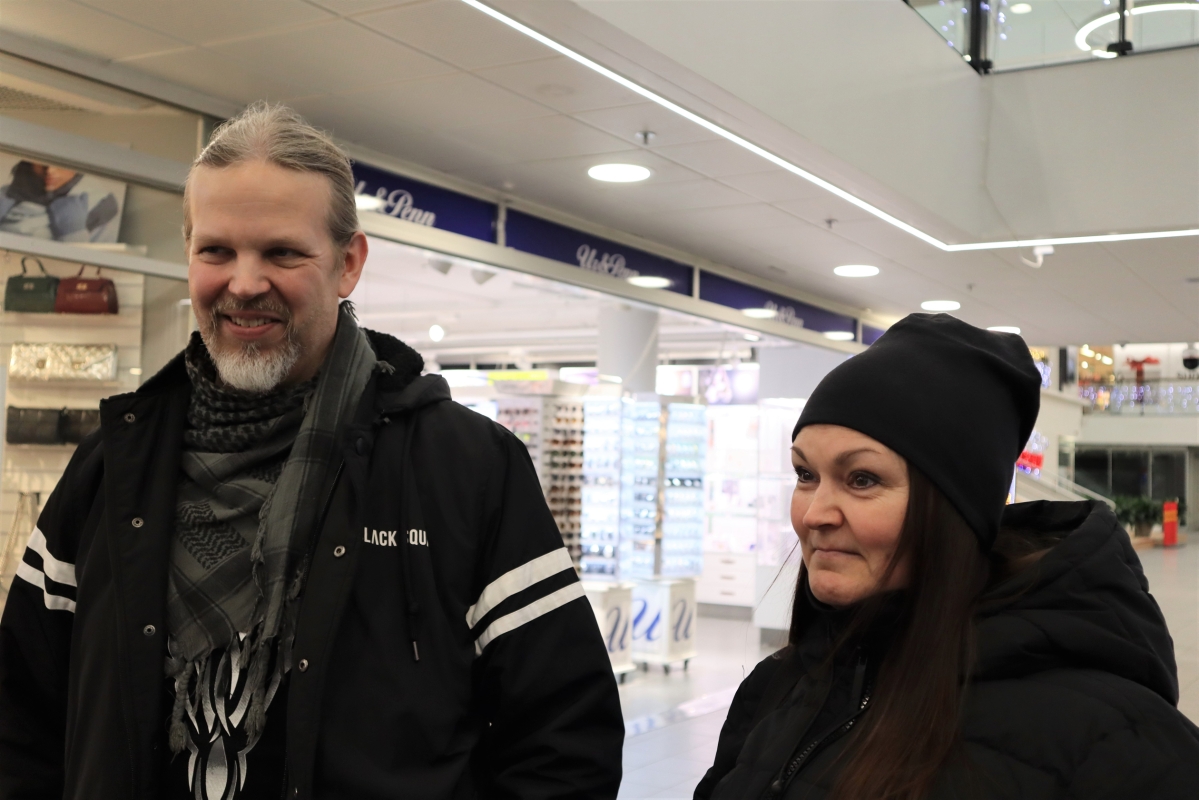 Erik Ilmanen ja Maaria Härkänen olivat Vaasassa hotellilomalla.