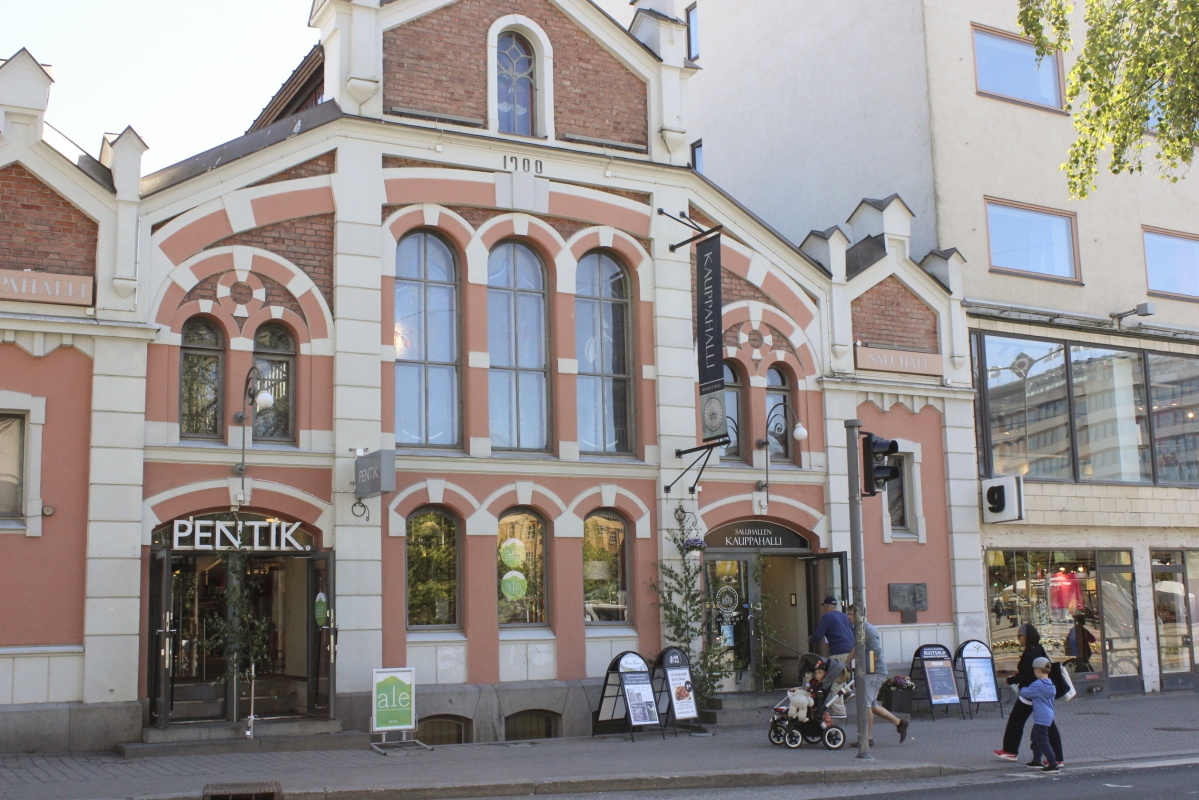 A.W. Stenfors suunnitteli mm. Vaasan kauppahallin, joka avasi ovensa vuonna 1902. Arkistokuva.