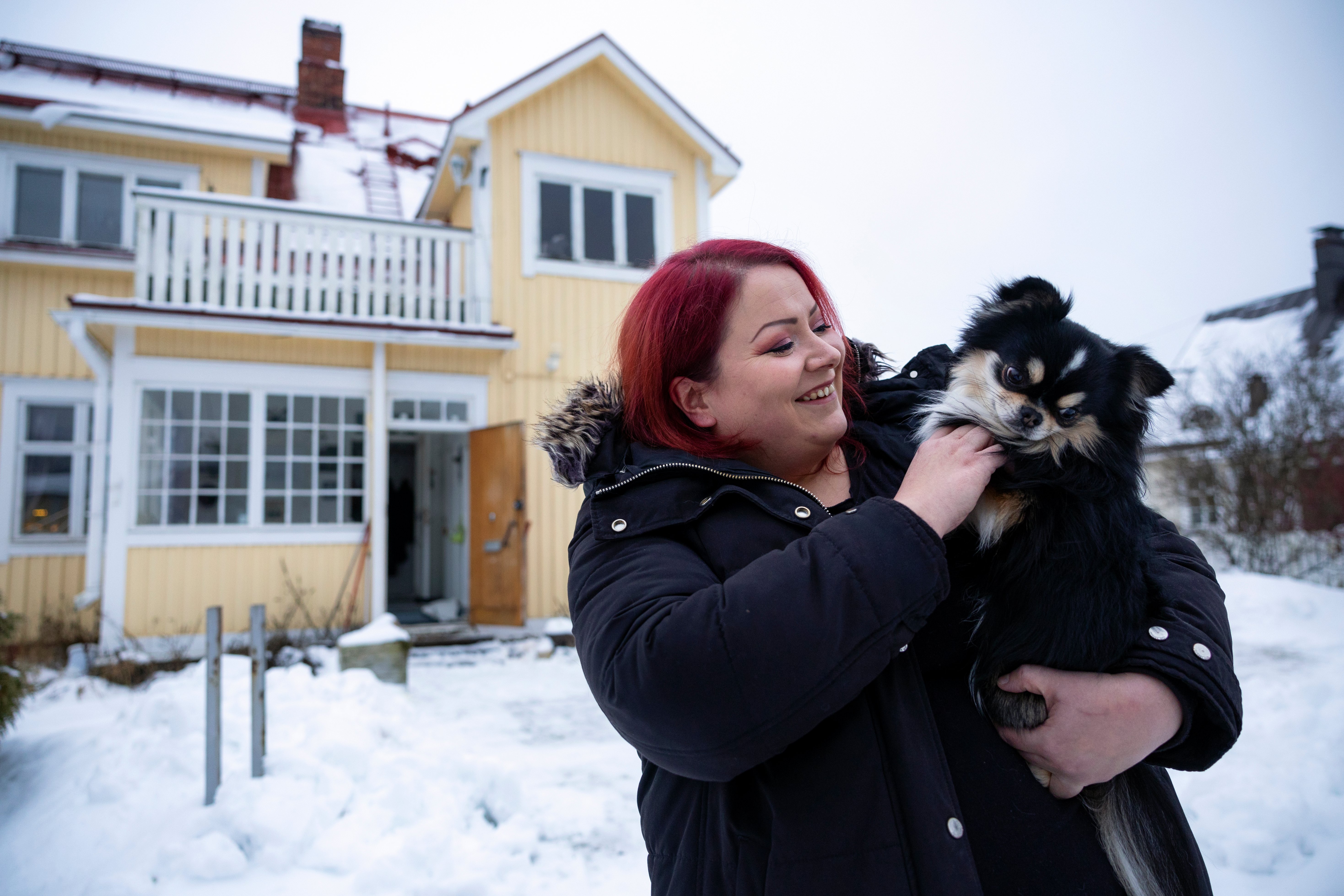 Emilia Hautala asuu yhdessä poikansa ja Tassu-koiransa kanssa lapsuuskodissaan Vaasan Hietalahdessa. Talolla on paljon tunnearvoa, mutta nyt Hautala kokee olevansa valmis muuttamaan jonnekin muualle.
