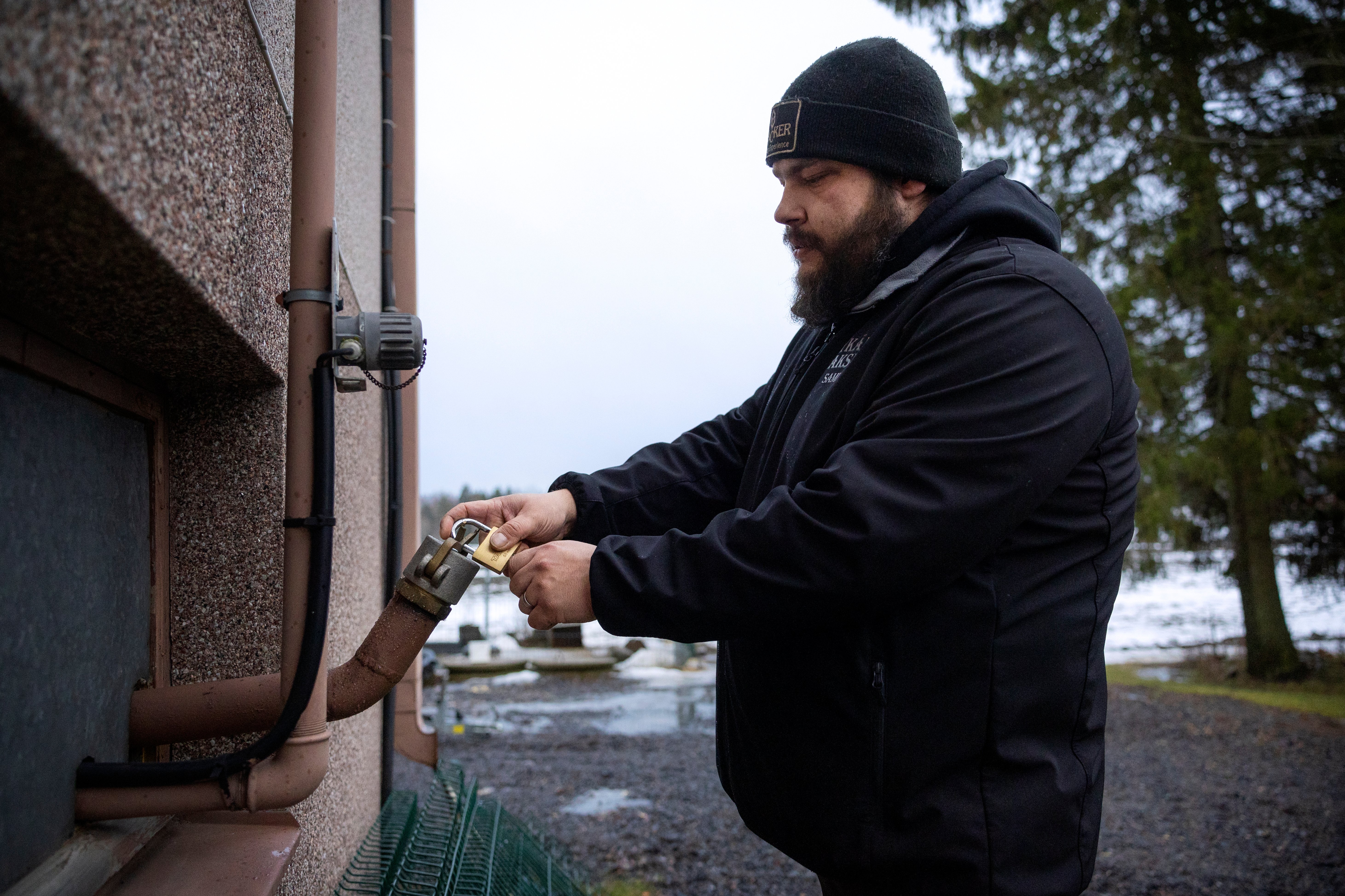 Teboil toimittaa Vainiloille torstaina tuhat litraa lämmitysöljyä varastetun öljyn tilalle. Arkistokuva.