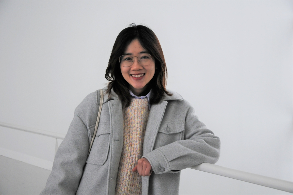 Vietnamista kotoisin oleva Quynh Hoang opiskelee Vaasan yliopistossa Finance-maisteriohjelmassa. Hän toivoo löytävänsä töitä Vaasasta tai muualta Suomesta.