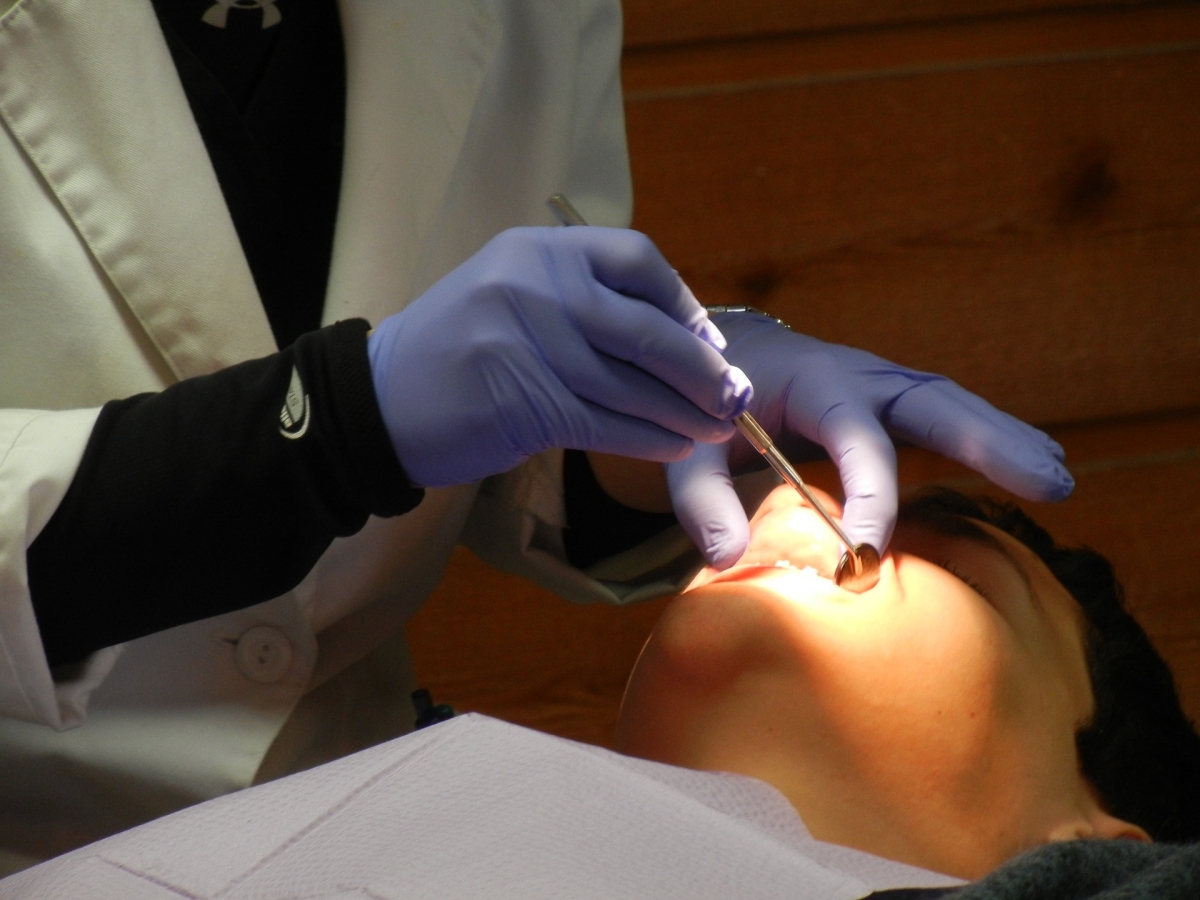 Vaasassa hampaiden oikomishoitoon pääsyä on ajoittain saattanut joutua odottamaan jopa 5 vuotta. Kuvituskuva.