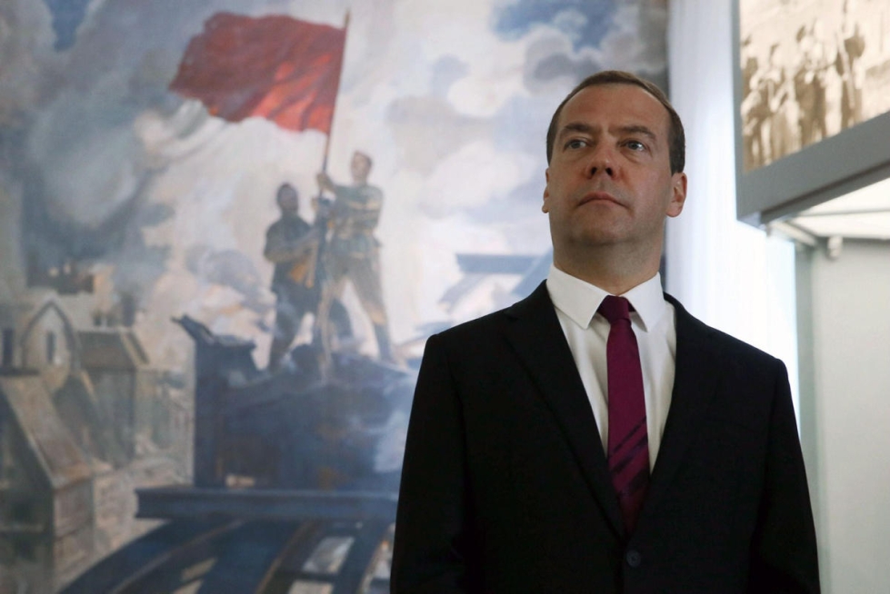 Medvedevin omaisuutta on mahdollisesti jäänyt Suomen ulosottoviranomaisen haaviin. Lehtikuva/AFP