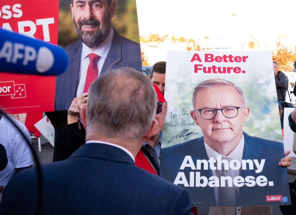 Gallup-kyselyiden perusteella eniten ääniä olisi saamassa Anthony Albanesen johtama työväenpuolue. LEHTIKUVA / AFP