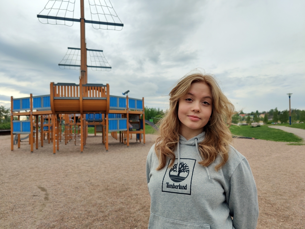 16-vuotias Ilona Penttinen on käynyt Mannerheimin Lastensuojeluliiton lastenhoitajakurssin ja aikoo tehdä lastenhoitotyötä lukion ohella.