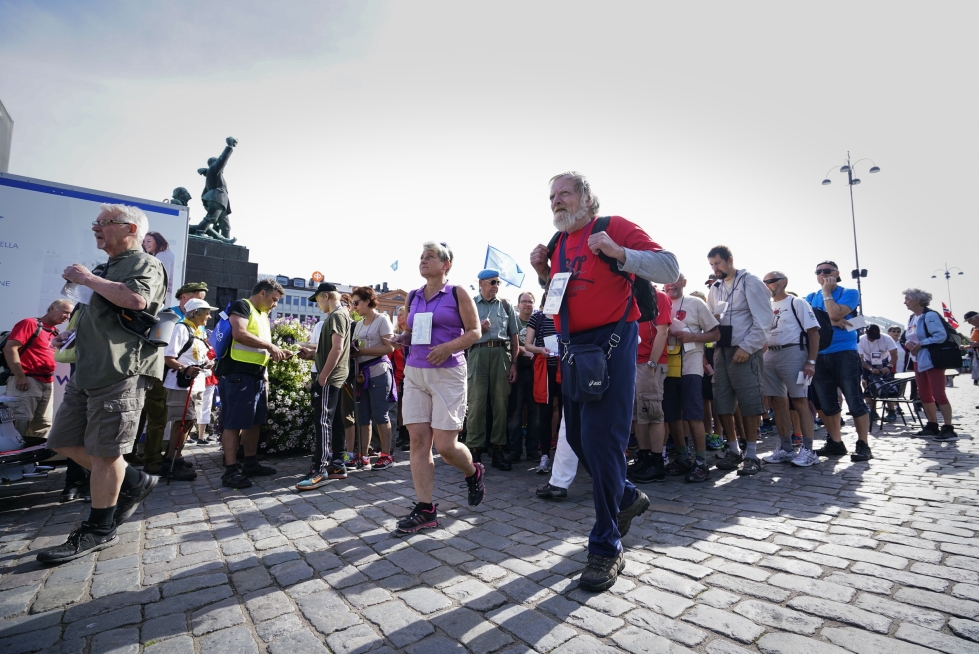 Vaasan marssissa voi tavata eri kansallisuuksia, joista osa on käynyt Vaasassa marssimassa vuosikausien ajan. Arkistokuva.