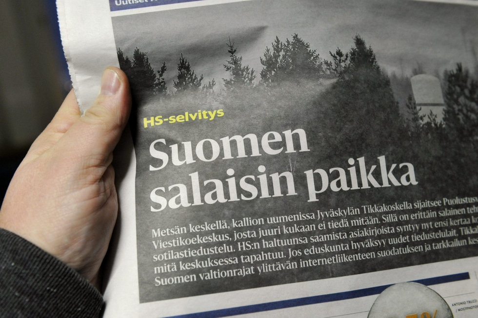 Molemmat Viestikoekeskus-jutusta tuomitut Helsingin Sanomien toimittajat ovat ilmoittaneet tyytymättömyyttä käräjätuomioon. LEHTIKUVA / TIMO JAAKONAHO
