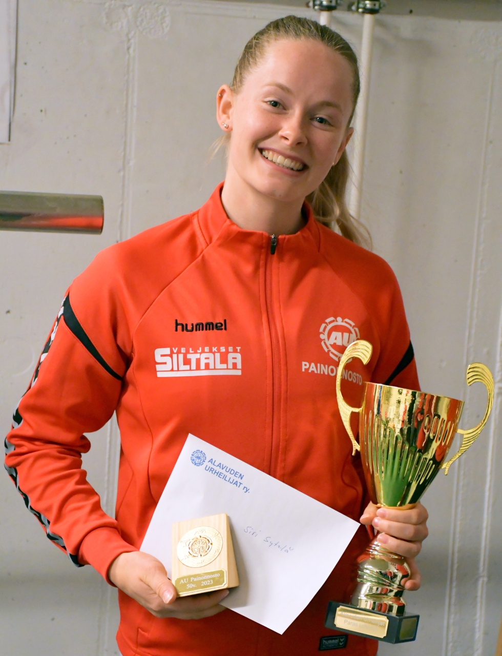 Alavuden Urheilijoiden vuoden 2022 parhaana urheilijana palkittiin painonnostaja Siri Sytelä, joka sai vuoden palkinnon jo viidennen kerran peräkkäin.