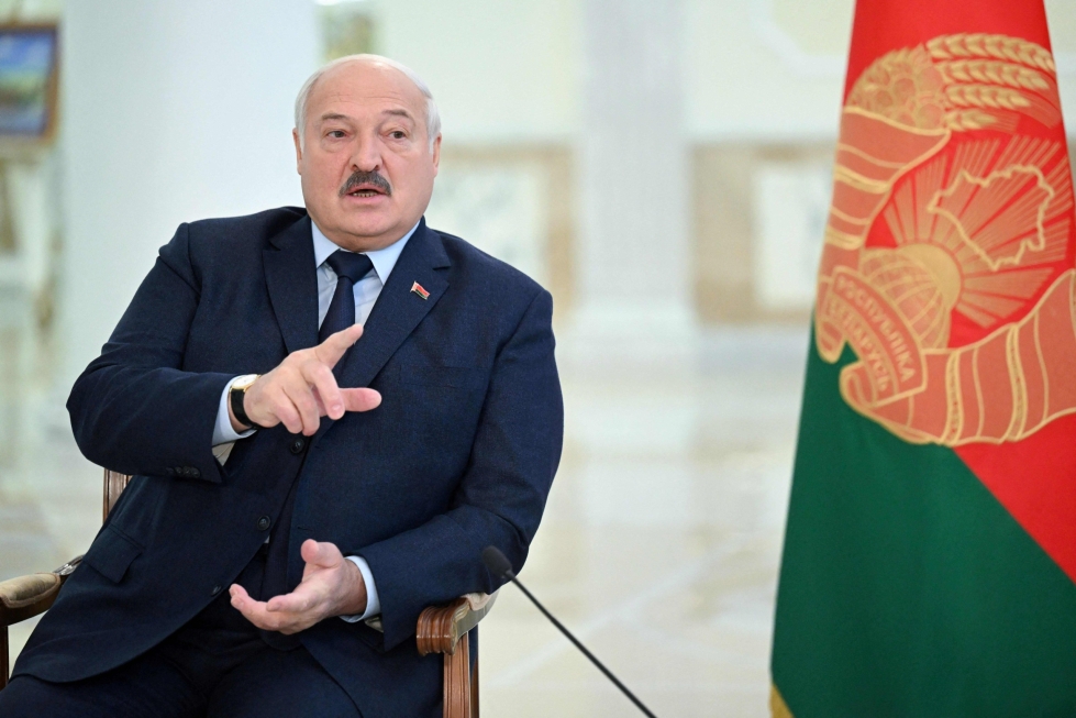 Valko-Venäjää itsevaltaisesti johtava Aljaksandr Lukashenka on antanut Venäjän käyttää Valko-Venäjän maaperää Ukrainaan hyökkäämiseen. LEHTIKUVA/AFP