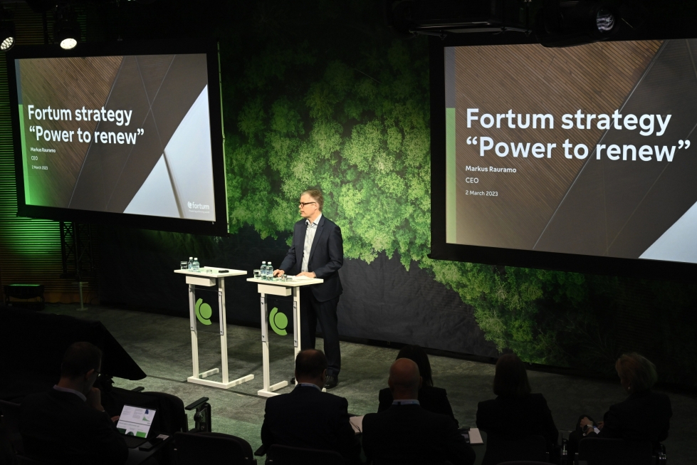 Toimitusjohtaja Markus Rauramo Fortumin vuoden 2022 tuloksen ja päivitetyn strategian esittelyssä Espoossa. LEHTIKUVA / MARKKU ULANDER