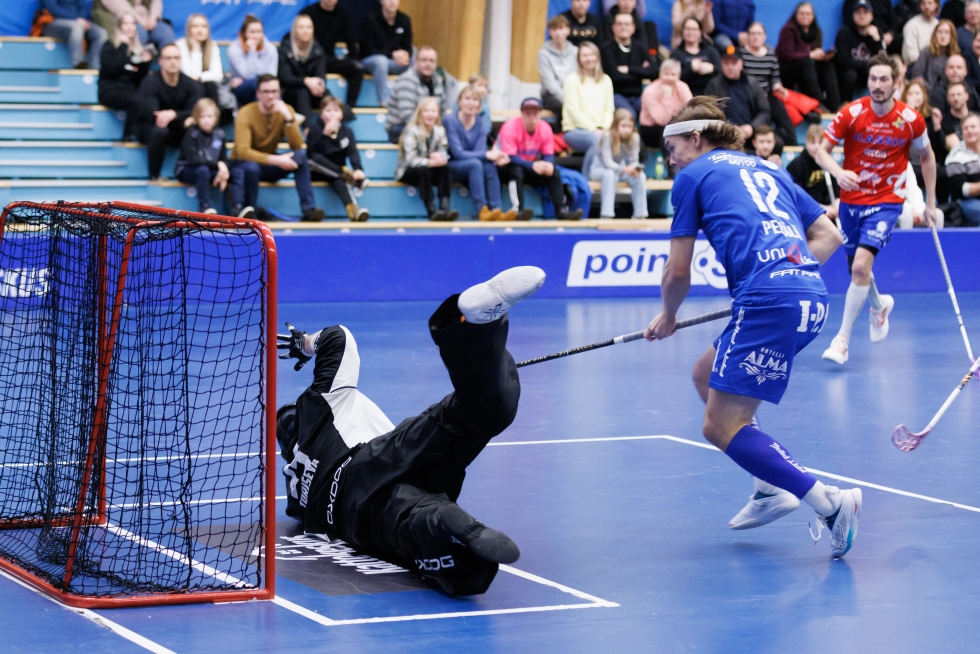 Niko-Arttu Perälä viimeisteli Nurmon Jymylle kaksi maalia runkosarjan päätöskierroksella.