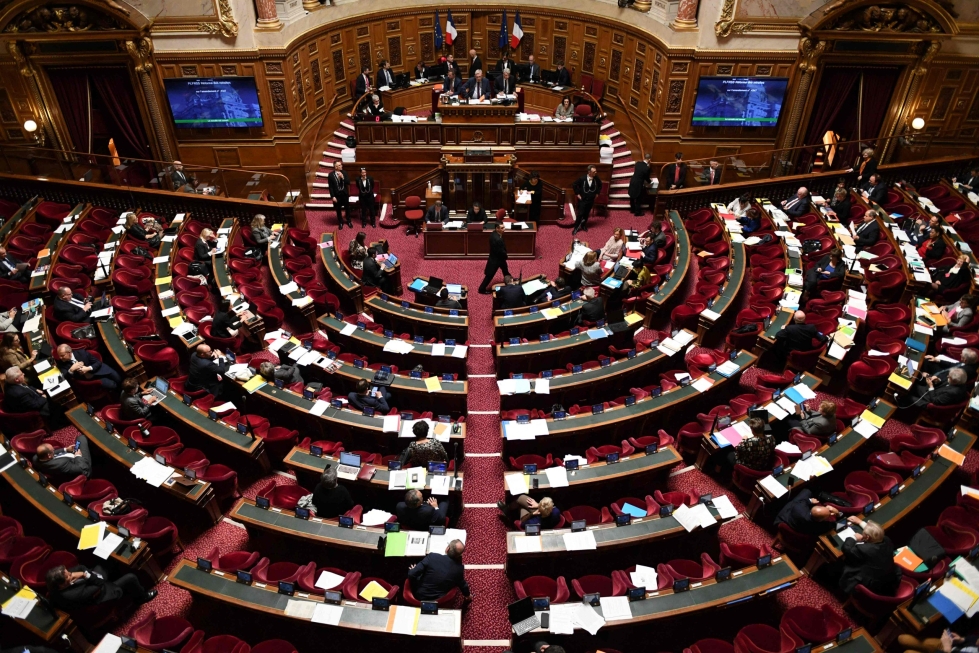 Ranskan senaatti on hyväksynyt äänestyksessä kansallisen eläkeiän nostamisen nykyisestä 62 vuodesta 64:ään. LEHTIKUVA/AFP