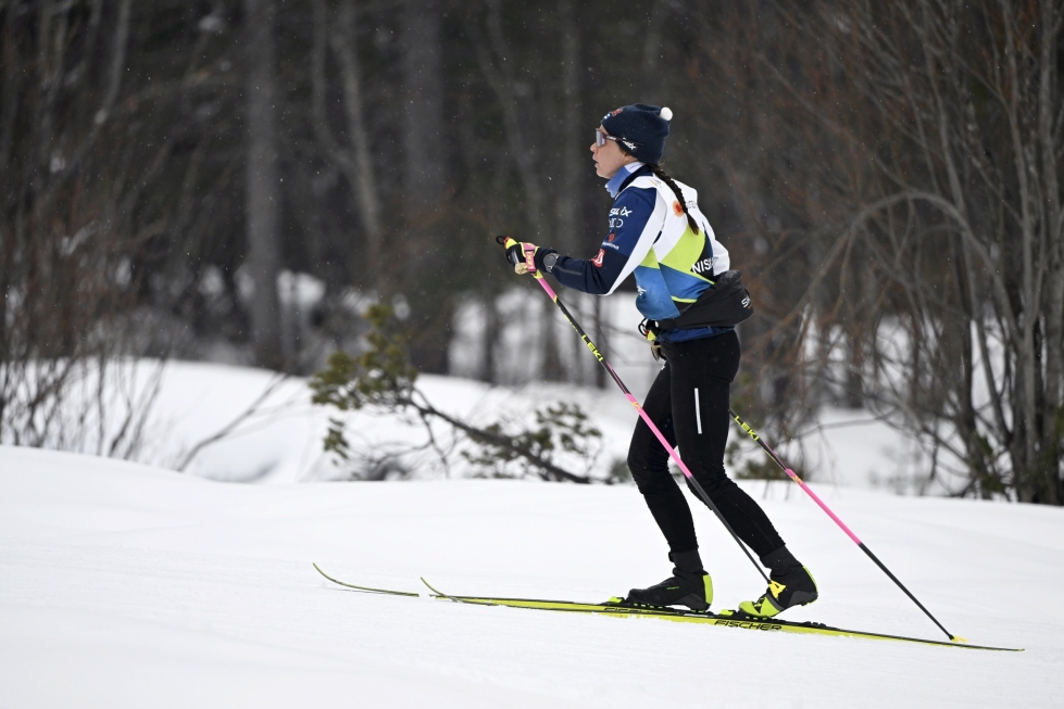 Kerttu Niskanen harjoitteli perjantaina hiihdon MM-kisoissa Planicassa. LEHTIKUVA / Emmi Korhonen