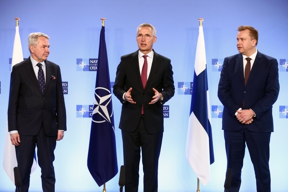Nato-Suomi voi olla totisinta totta jo pääsiäisenä – Harmistuneessa  Ruotsissa lisääntyvät 