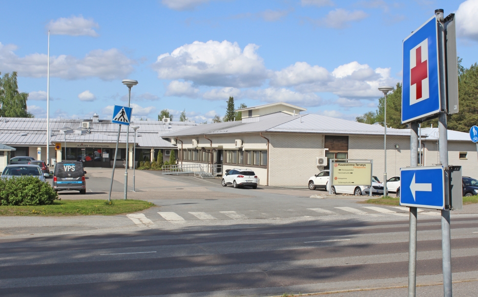 Kuusiolinna Terveys Oy toimii Alavudella, Kuortaneella, Soinissa ja Ähtärissä. Tässä kuvassa on Alavuden pääterveysasema.