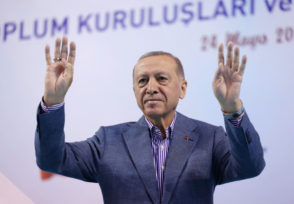 Vaalien ensimmäisellä kierroksella nykyinen presidentti Recep Tayyip Erdogan keräsi melkein 50 prosenttia äänistä, kun opposition ehdokas Kemal Kilicdaroglu jäi noin 45 prosenttiin. LEHTIKUVA/AFP