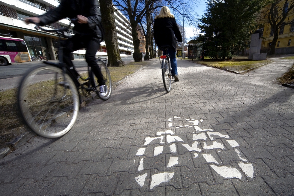 Pyöräilyviikolla kannustetaan vaasalaisia kulkemaan polkupyörällä töihin ja kouluun. Arkistokuva.