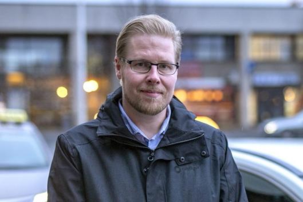 Keskustaksin toimitusjohtajan Antti Ålanderin mukaan taksien saaminen voi olla sunnuntaisin vaikeaa. Arkistokuva.