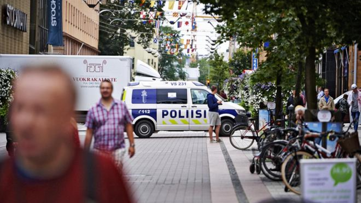 Turun puukotuksia tutkitaan terroristisina murhina – Epäillyn  henkilöllisyys poliisin tiedossa | Ilkka-Pohjalainen