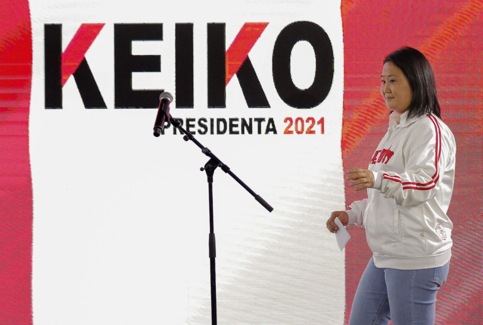 Perun presidentiksi pyrkivä Keiko Fujimori syytti maanantai-illan lehdistötilaisuudessa vaaleja vilpillisiksi. LEHTIKUVA/AFP