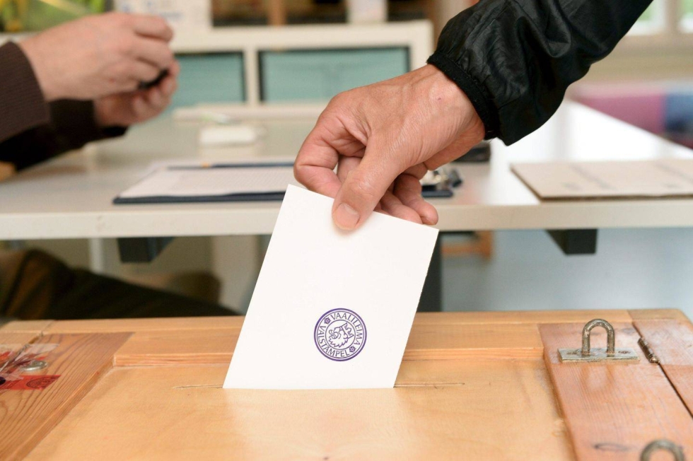 Hallituksen esityksen mukaan kansa pääsee äänestämään taas jo ensi tammikuussa, aluevaaleissa.