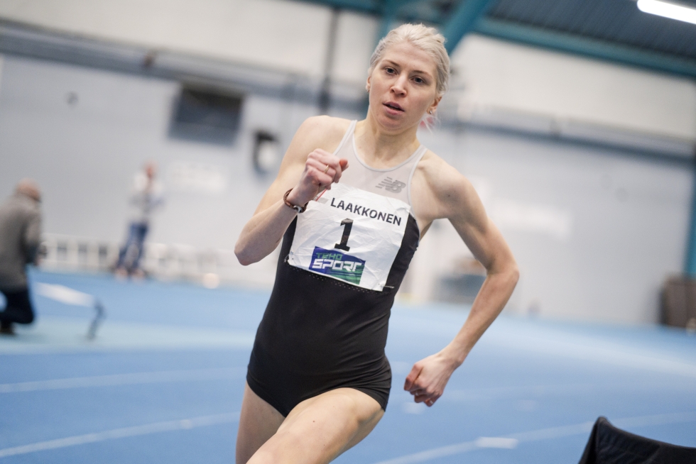 Sara Kuivisto voitti Pajulahdessa helposti naisten 600 metrin (1.28,65) juoksun viime talvena järjestetyssä kutsukilpailussa.