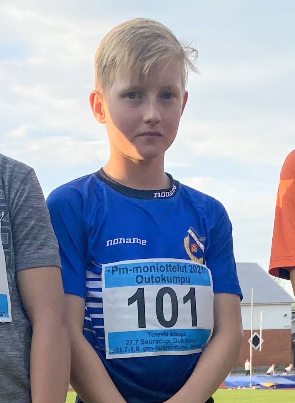 Katajan Toivo Takanen on paransi jälleen omissa nimissään ollutta 11-vuotiaiden pituushypyn piiriennätystä.