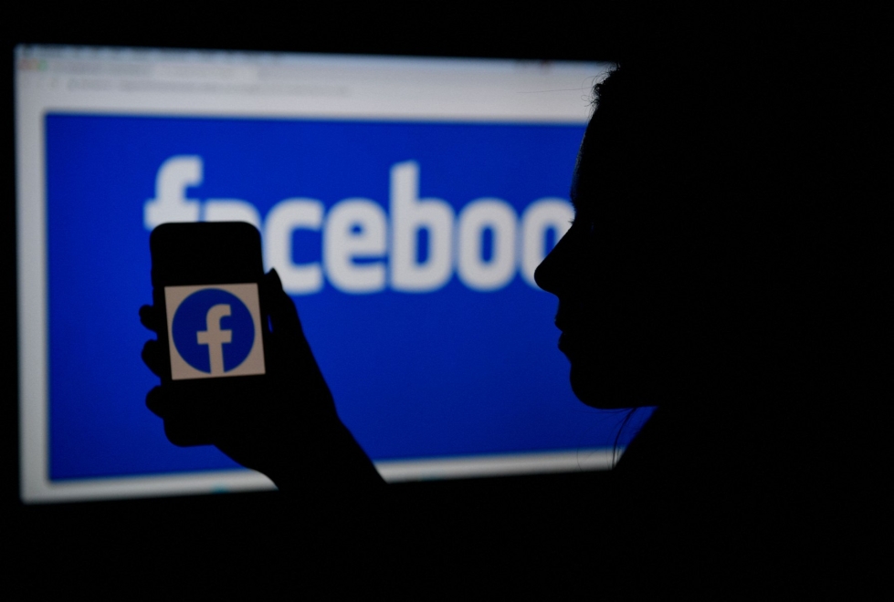 Facebookin käyttäjämäärä kasvoi vuoden takaisesta seitsemällä prosentilla 2,9 miljardiin käyttäjään. LEHTIKUVA/AFP