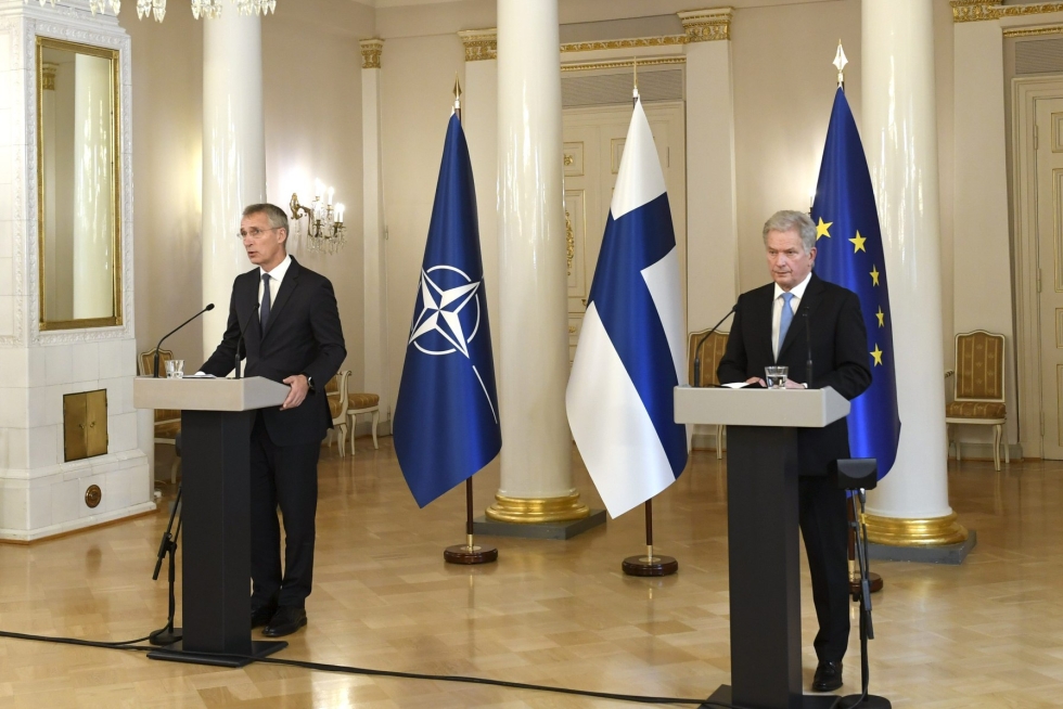 Sotilasliitto Naton pääsihteeri Jens Stoltenberg ja presidentti Sauli Niinistö yhteisessä tiedotustilaisuudessa. LEHTIKUVA / Vesa Moilanen