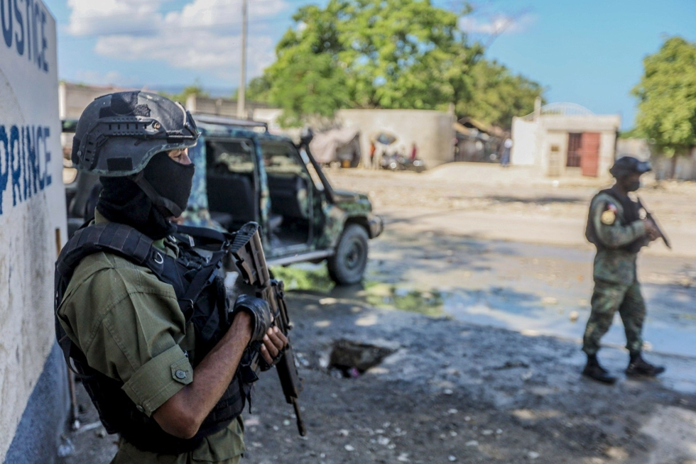 Haitilaisia sotilaita Port-au-Princessä, jossa ovat jatkuneet maan presidentin Jovenel Moisen heinäkuisen murhan tutkimukset. LEHTIKUVA/AFP