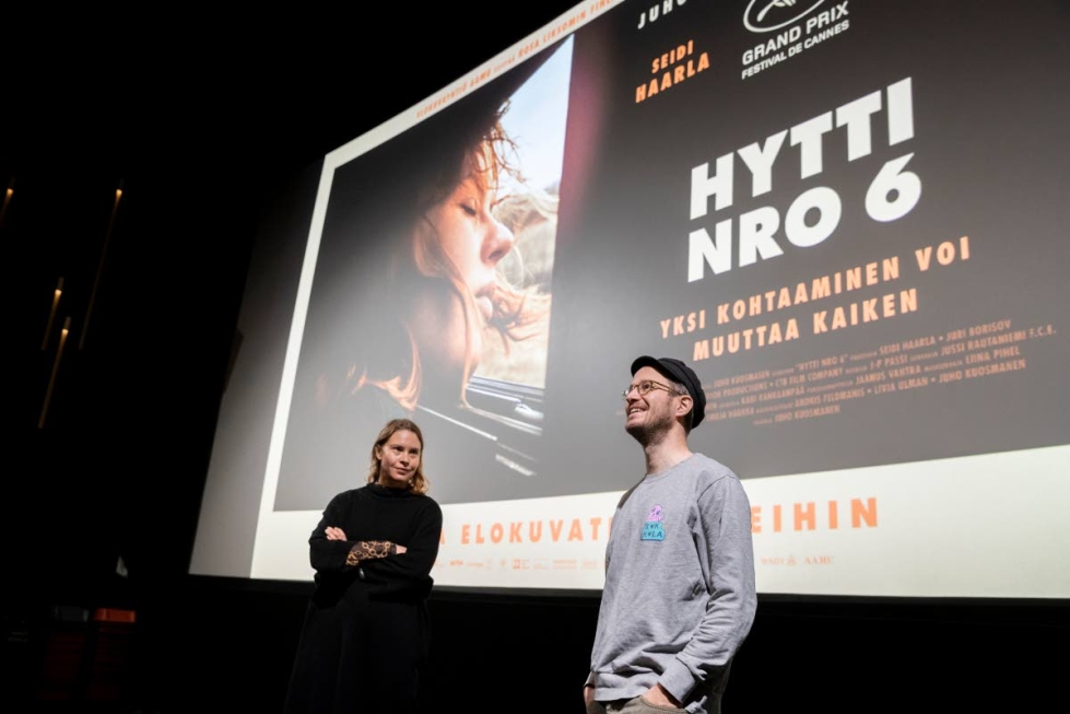 Seidi Haarla ja Juho Kuosmanen kävivät Joensuussa kertomassa tuoreesta elokuvastaan.