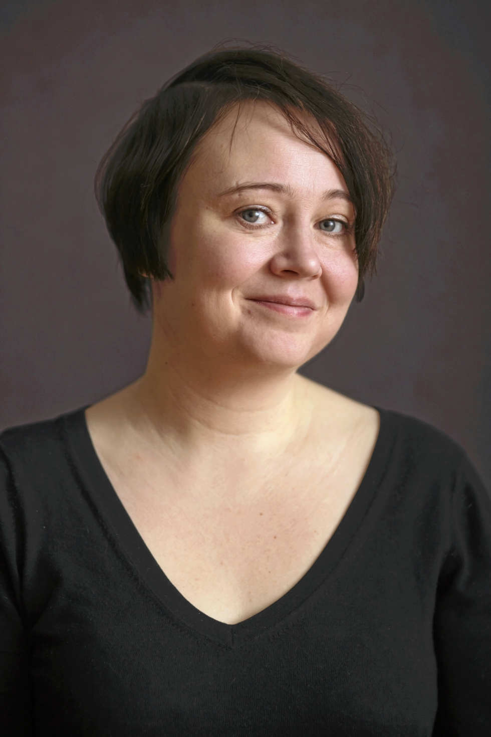 Emma Puikkonen on kokenut teatterintekijä ja kirjailija.