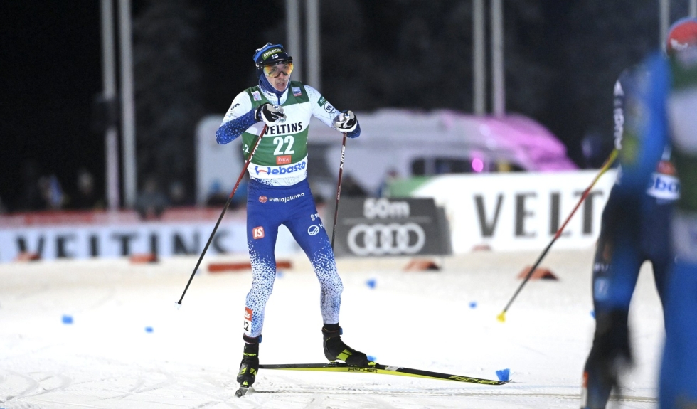 Ilkka Herola oli hiihdossa toiseksi nopein. LEHTIKUVA / Heikki Saukkomaa
