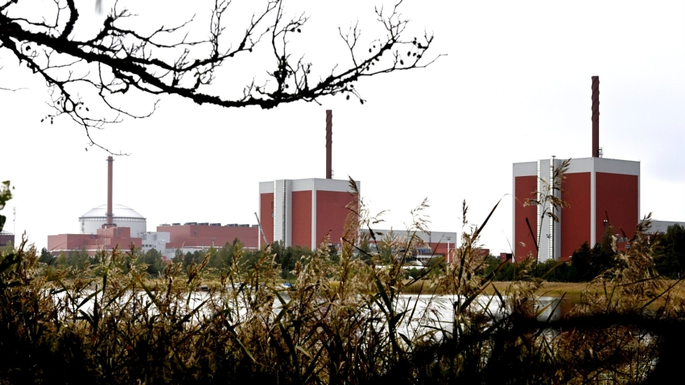 Olkiluodon ydinvoimala Eurajoella. Sen pitkään rakenteilla olleen kolmosyksikön säännöllisen sähköntuotannon on määrä alkaa ensi kesäkuussa. LEHTIKUVA / HEIKKI SAUKKOMAA