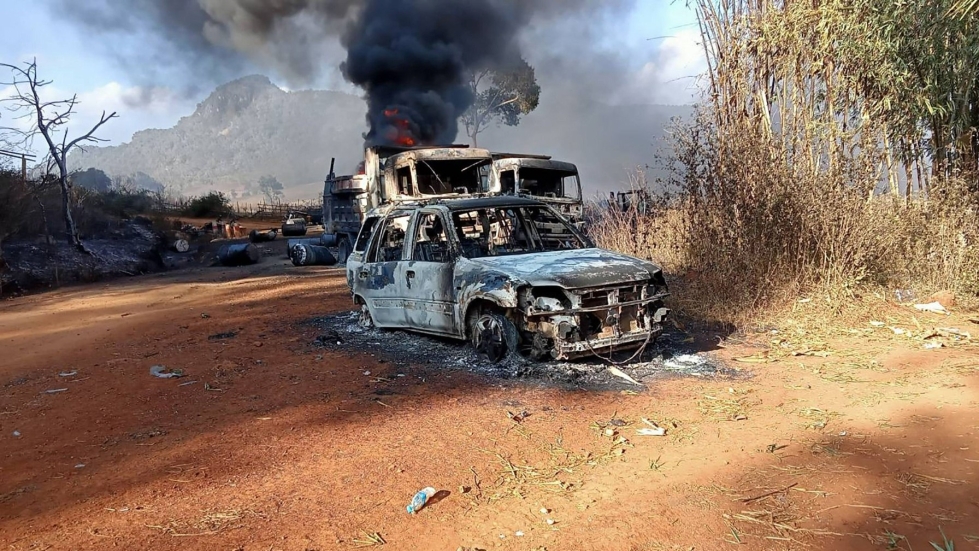 Järjestön mukaan sotilasjoukot pakottivat ihmiset autoistaan, pidättivät osan, tappoivat monia ja polttivat ruumiit. LEHTIKUVA / AFP
