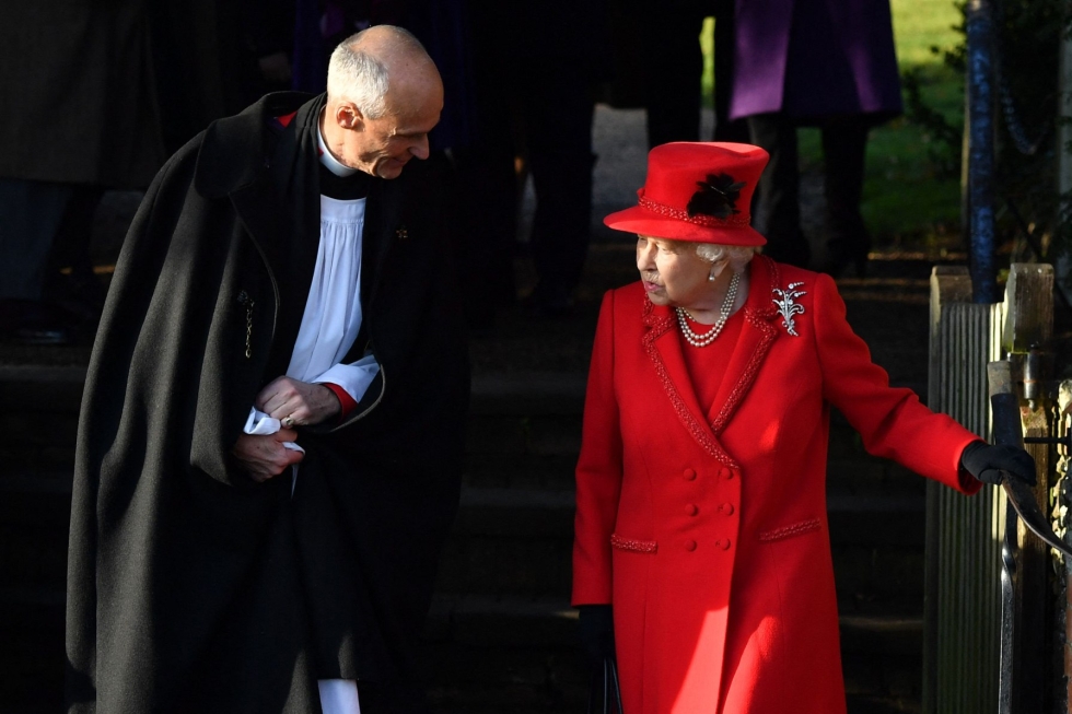 Vielä vuonna 2019 kuningatar Elisabet osallistui perinteiseen joulupäivän jumalanpalvelukseen Pyhän Maria Magdaleenan kirkossa Sandringhamissa. LEHTIKUVA / AFP