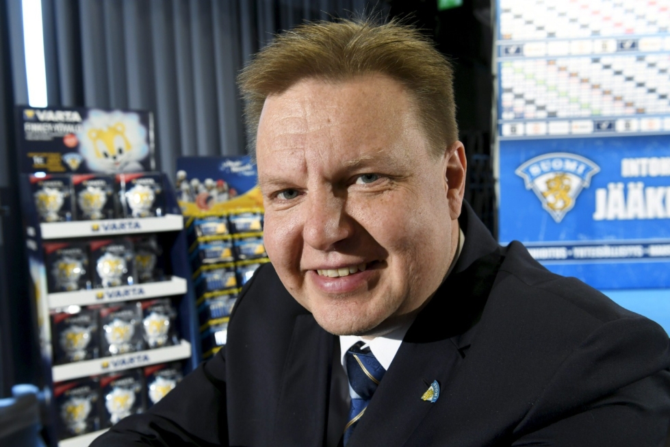 Jääkiekkoliiton puheenjohtaja Harri Nummela toivoo, että MM-kisoille löytyisi korvaavat ratkaisut. LEHTIKUVA / Martti Kainulainen