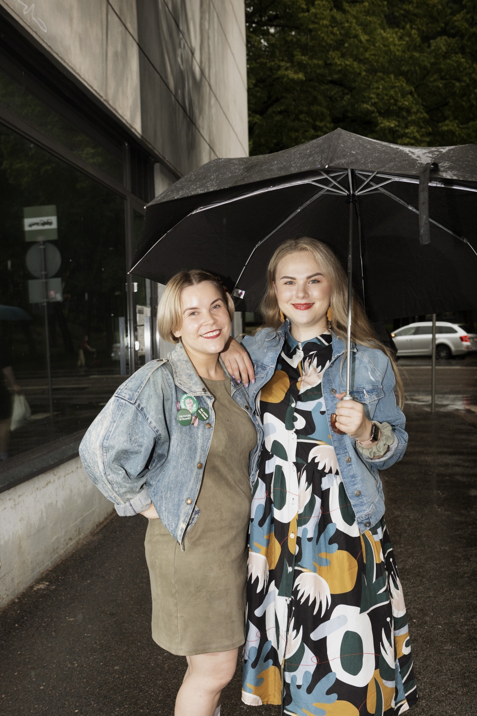Darravapaan-someyhteisön perustajat Laura Wathén ja Katri Ylinen haluavat päivittää kuvastoa, joka liitetään alkoholiongelmaisiin. Yhtä hyvin se voi olla myös työssäkäyvä nuori nainen.