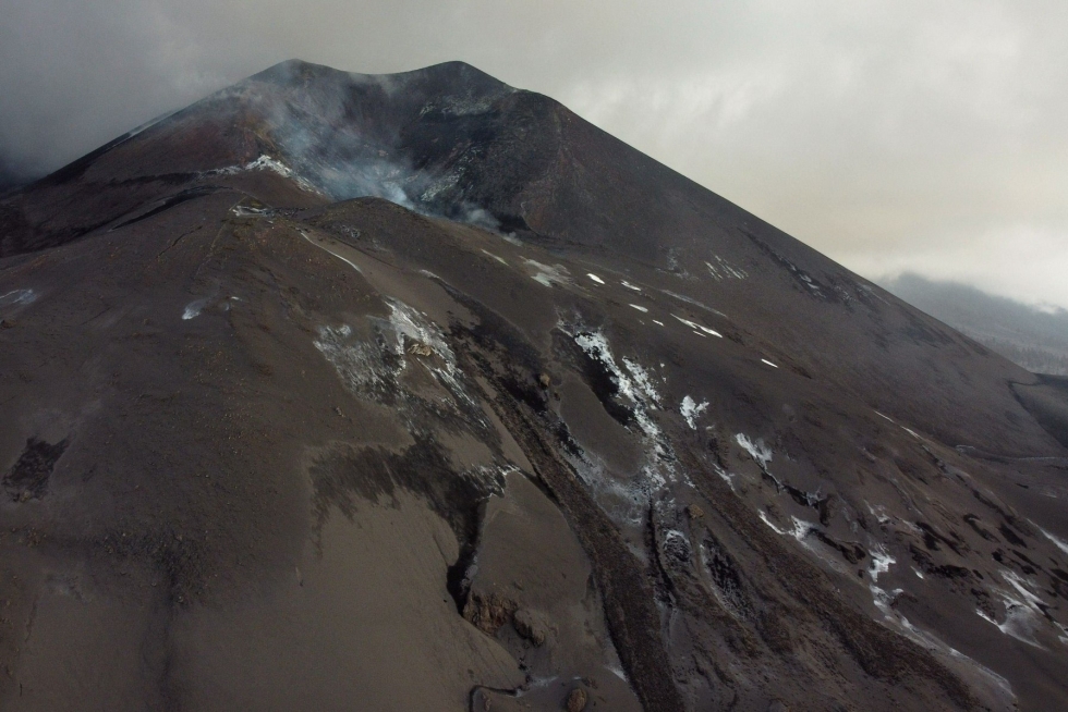 Jotta purkaus voitaisiin katsoa virallisesti päättyneeksi, tulivuoren tulisi pysyä nykyisessä tilassaan ainakin kymmenen päivää. LEHTIKUVA/AFP