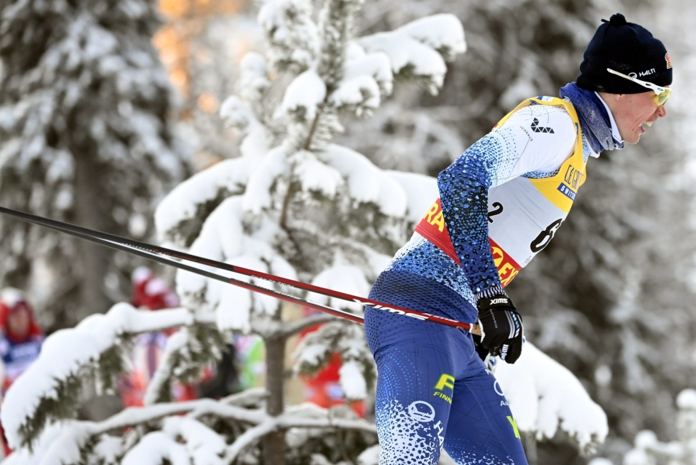 Iivo Niskanen sijoittui maastohiihdon Tour de Ski -kiertueen kolmannessa kilpailussa 20:nneksi. Arkistokuva. LEHTIKUVA / Heikki Saukkomaa