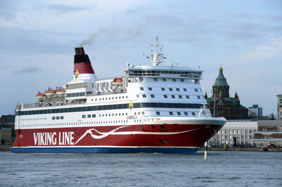 Viking Linen liikennöimät matkustajamäärät kasvoivat viime vuonna 20,1 prosenttia edellisvuoteen verrattuna. Kuvassa Viking Linen alus Gabreilla. LEHTIKUVA / Mikko Stig
